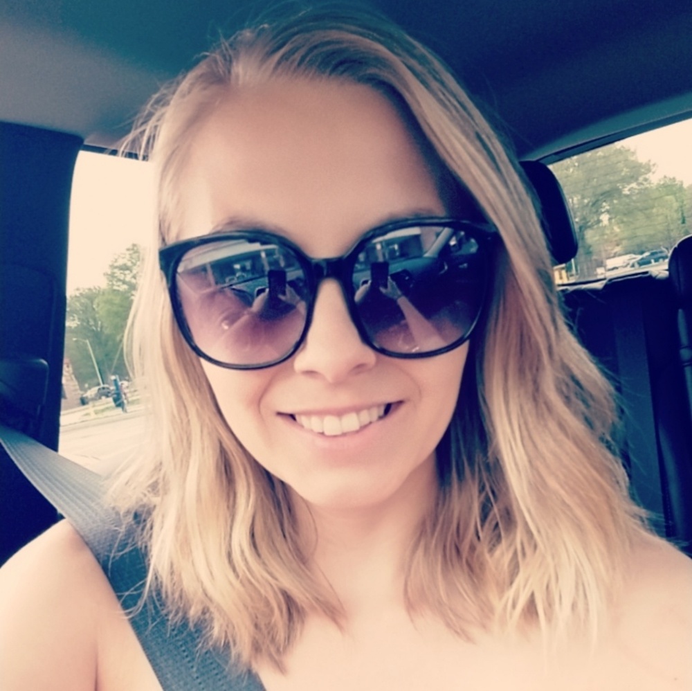 Meet your Posher, Denise